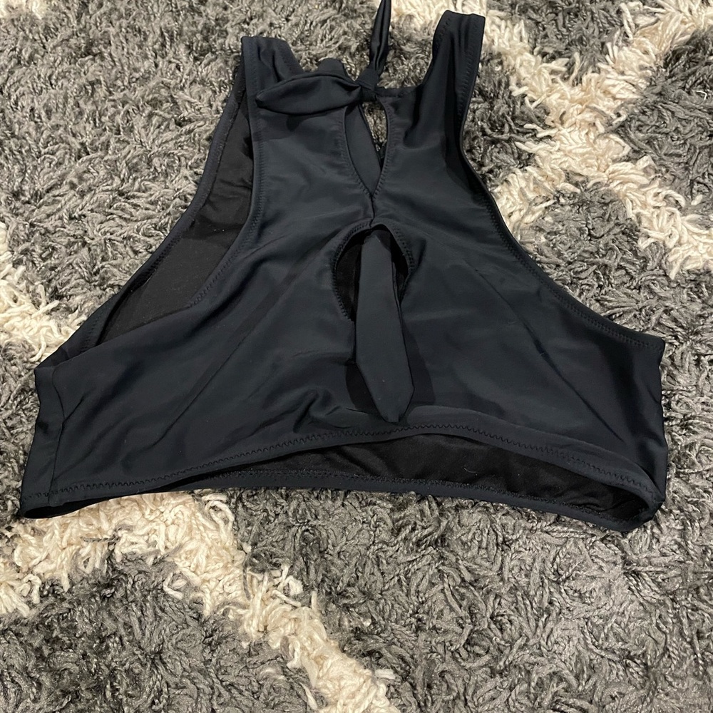 Bathing suit - Picture 2 of 2